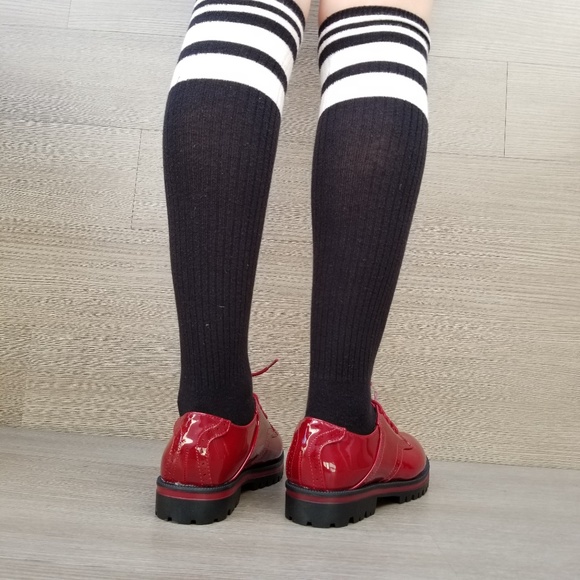 Red Vinyl Patent Leather Chunky Oxford Creepers-Q - Picture 6 of 8